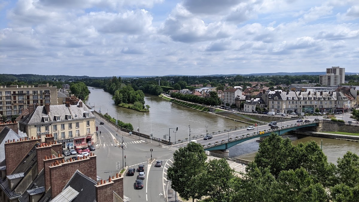 pontoise exploitation bâtiment