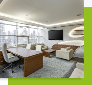 Bureau lumineux avec mobilier contemporain, grande baie vitrée et vue sur des immeubles