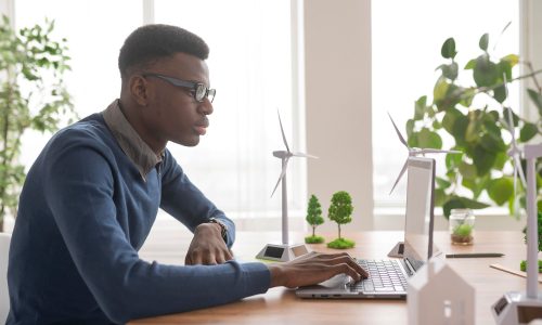 Découvrez comment l'Energy Management d'AVELTYS peut piloter l'exploitation de vos bâtiments en réalisant des économies d'énergie.
