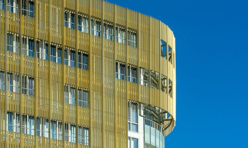 Découvrez comment l'agent de commissionnement pilote et encadre la mise au point des installations et à quelle phase du bâtiment cette étape intervient.